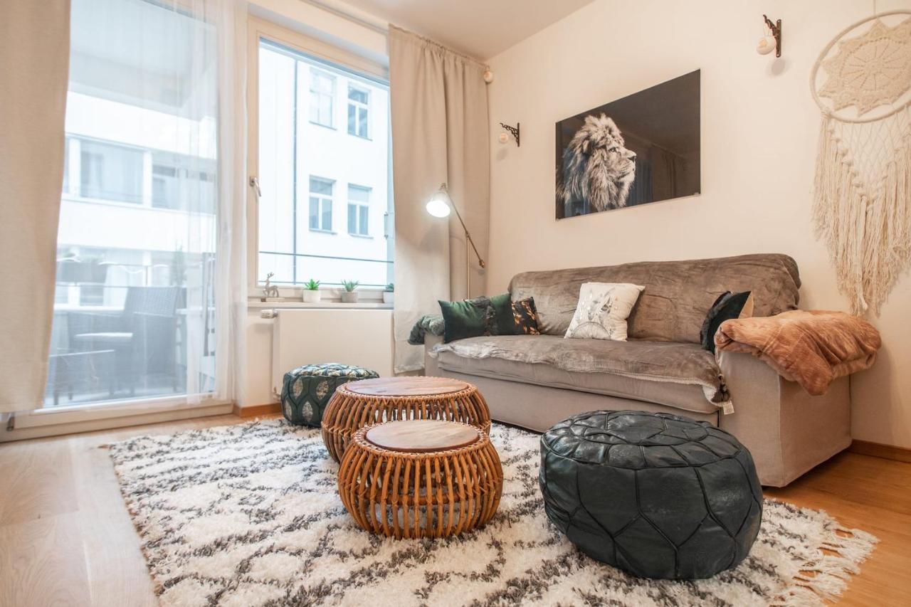 Apartment With Balcony Prag Eksteriør billede