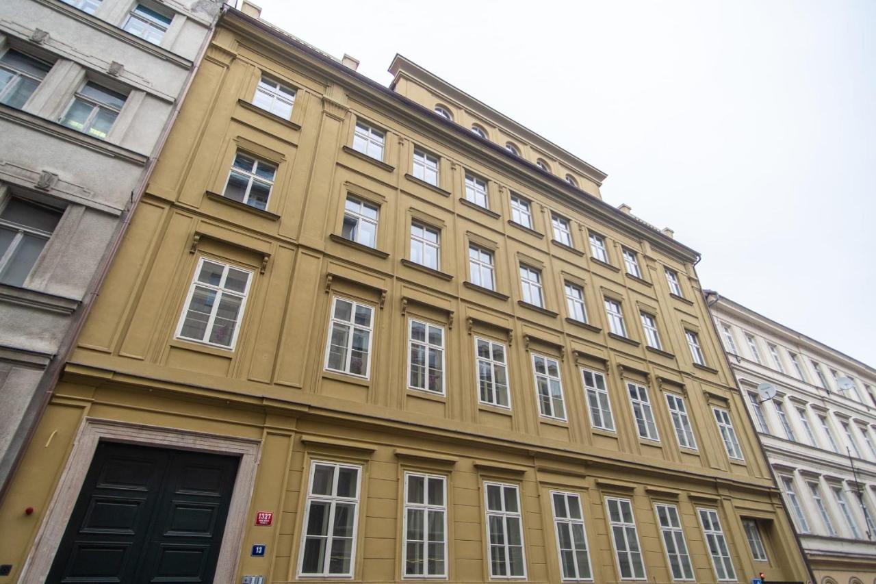 Apartment With Balcony Prag Eksteriør billede